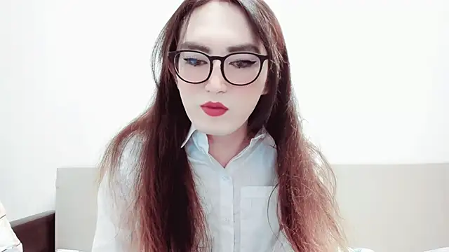 MinniMaksy online show from December 7, 2024, 3:14 pm