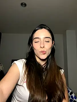 swrennn19 online show from December 15, 2025, 11:10 pm