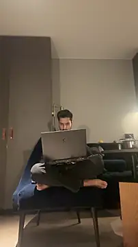 dhruv9413 online show from December 3, 2025, 5:45 pm