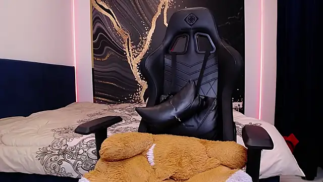 FlirtDeea online show from April 5, 2026, 5:52 pm