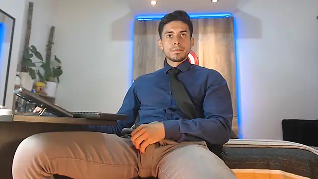 Snapshot of Andrew_4_ chatting on February 4, 2026, 1:55 am Andrew 4 online show from February 4, 2026, 1:55 am