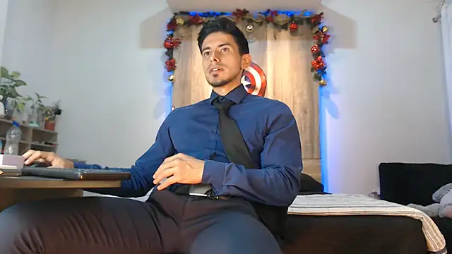 Snapshot of Andrew_4_ chatting on December 23, 2025, 5:18 am Andrew 4 online show from December 23, 2025, 5:18 am