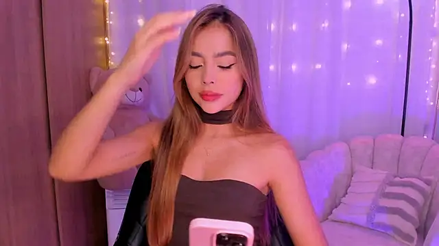 AmyDavis  online show from September 22, 2025, 12:16 am