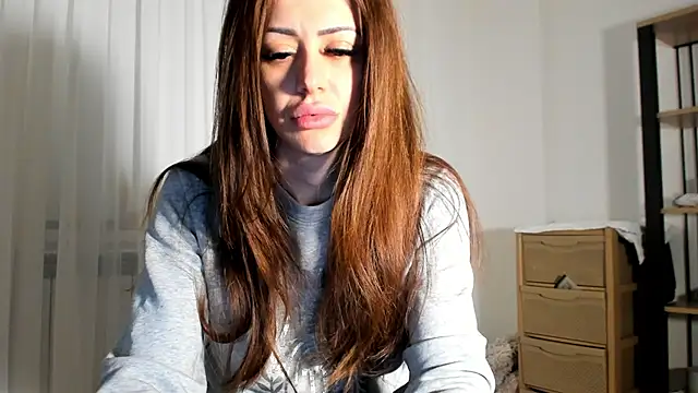 Snapshot of BrianaDiamondXXX chatting on January 7, 2025, 5:42 pm BrianaDiamondXXX online show from January 7, 2025, 5:42 pm
