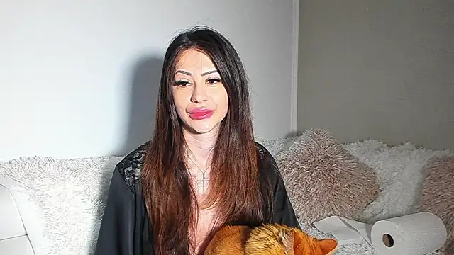 BrianaDiamondXXX online show from August 3, 2026, 9:04 am