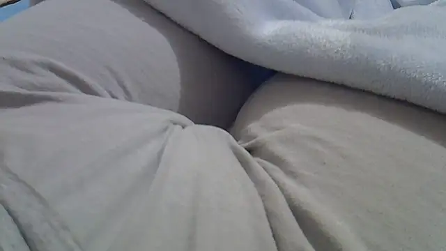 perescam online show from October 19, 2025, 3:09 am