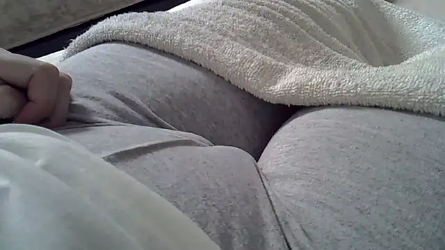 Snapshot of perescam chatting on February 15, 2026, 7:02 pm perescam online show from February 15, 2026, 7:02 pm