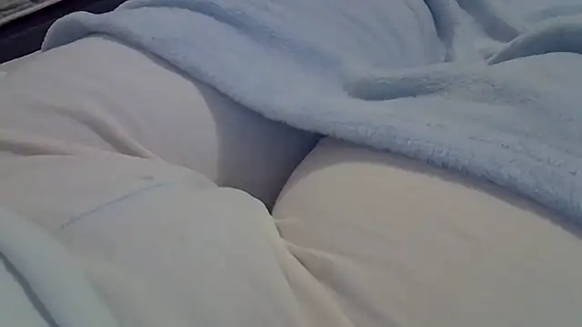 Snapshot of perescam chatting on January 18, 2026, 1:25 pm perescam online show from January 18, 2026, 1:25 pm