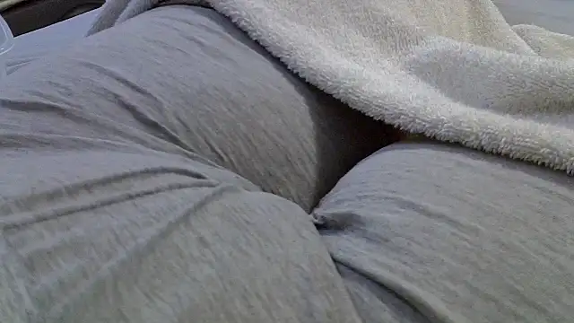 Snapshot of perescam chatting on February 1, 2026, 8:29 pm perescam online show from February 1, 2026, 8:29 pm