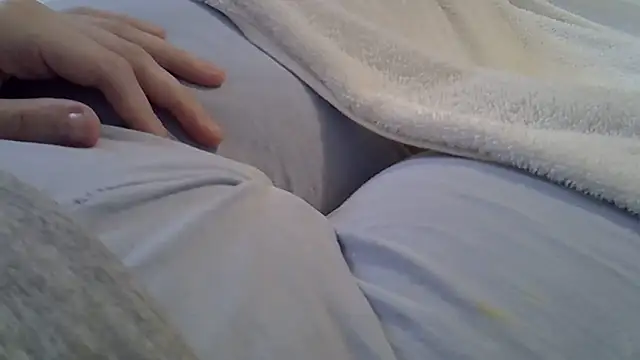 Snapshot of perescam chatting on February 9, 2026, 5:22 pm perescam online show from February 9, 2026, 5:22 pm