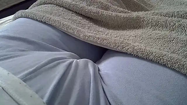 Snapshot of perescam chatting on February 14, 2026, 3:23 pm perescam online show from February 14, 2026, 3:23 pm