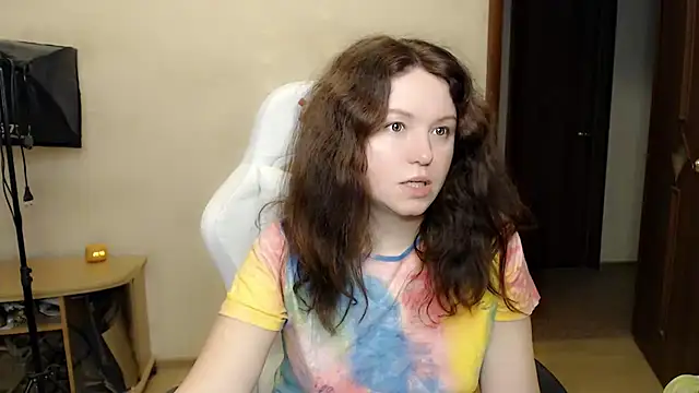 BettyGinger online show from October 26, 2025, 5:57 pm