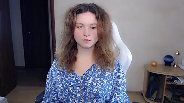 BettyGinger online show from September 20, 2025, 4:56 pm