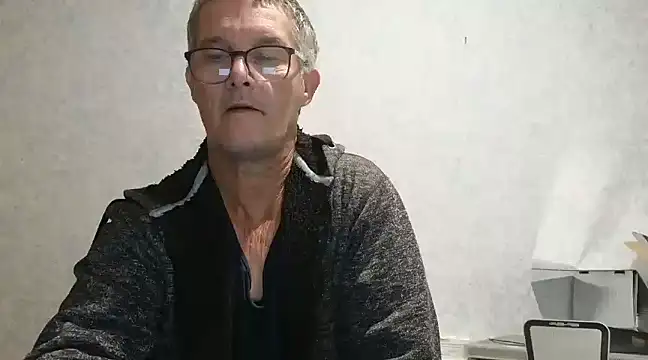 Snapshot of bigballnz chatting on March 11, 2025, 8:31 pm bigballnz online show from March 11, 2025, 8:31 pm