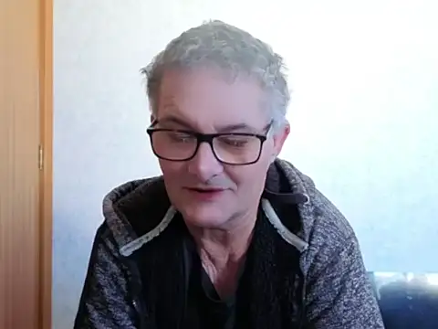 Snapshot of bigballnz chatting on September 12, 2025, 8:30 pm bigballnz online show from September 12, 2025, 8:30 pm