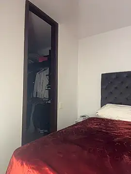 kamivolkano online show from November 9, 2025, 1:20 am