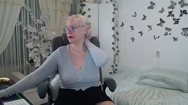 Ghertrude52 online show from February 27, 2026, 5:07 am