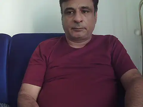 Snapshot of desipapaxxx chatting on February 8, 2026, 12:14 pm desipapaxxx online show from February 8, 2026, 12:14 pm