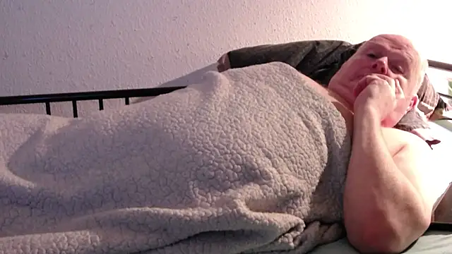 Vandrino online show from January 22, 2025, 2:59 am