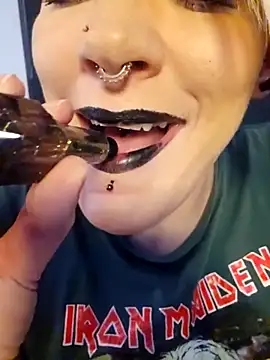 PinkTheHawk online show from September 24, 2025, 5:58 am