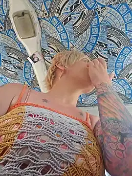 PinkTheHawk online show from February 18, 2025, 6:15 am