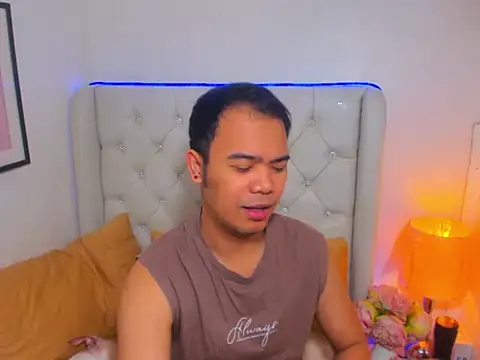 AsianZero online show from March 10, 2026, 6:56 pm