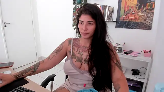 TaliMajesty online show from February 21, 2025, 6:37 pm