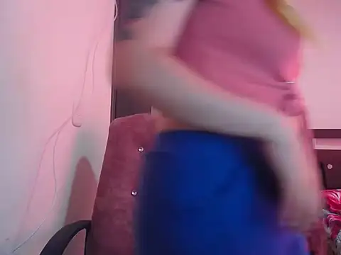 Mia davis01 online show from January 9, 2026, 3:52 pm