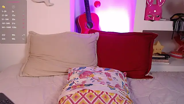 lailypink online show from October 30, 2025, 12:20 am