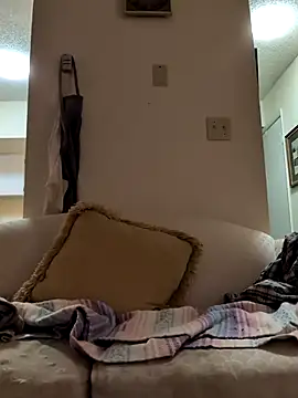 Snapshot of Smallpeniss69 chatting on February 3, 2026, 8:41 am Smallpeniss69 online show from February 3, 2026, 8:41 am