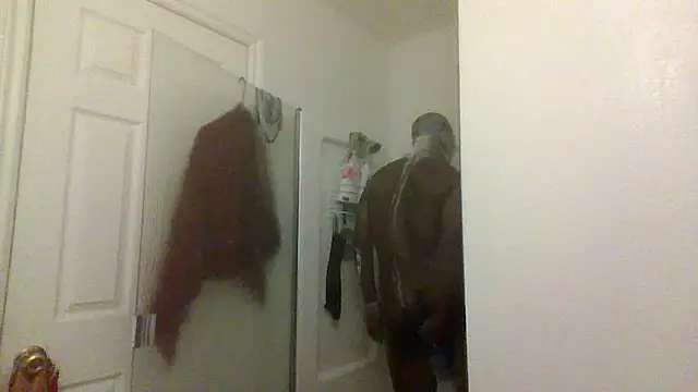 Tramontas online show from November 18, 2025, 7:55 am