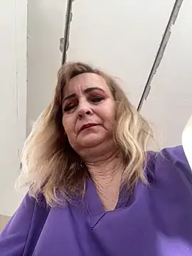 Snapshot of Irina2909@xh chatting on February 3, 2026, 10:09 am Irina2909xh online show from February 3, 2026, 10:09 am