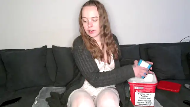 Snapshot of MissGirly chatting on January 23, 2025, 12:52 pm MissGirly online show from January 23, 2025, 12:52 pm