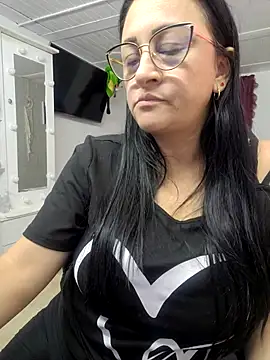 Ameliarizo online show from January 17, 2026, 12:15 am