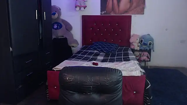 kami hot ts online show from February 20, 2026, 5:26 am