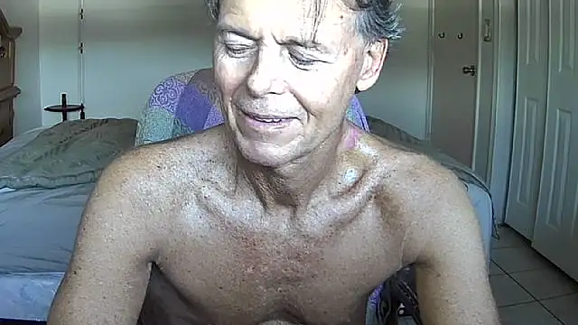 nakeedcowboi65 online show from December 19, 2025, 8:11 pm