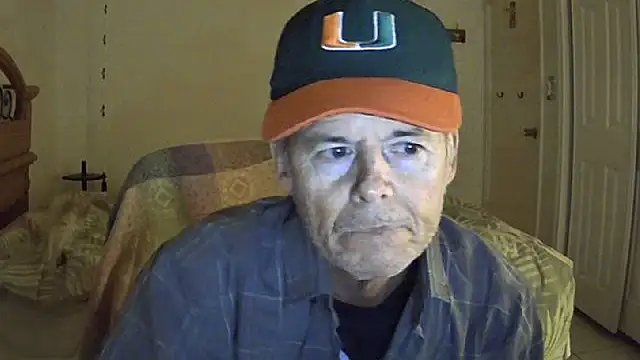 Snapshot of nakeedcowboi65 chatting on February 1, 2026, 10:24 am nakeedcowboi65 online show from February 1, 2026, 10:24 am