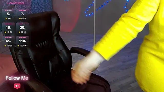 AngelaWhiti online show from January 30, 2025, 4:24 pm