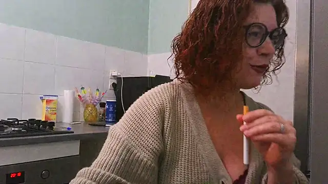 jennylovence online show from November 7, 2025, 7:18 pm