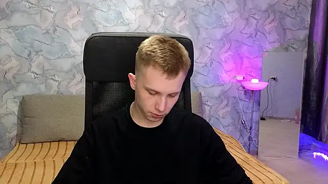 Snapshot of arlekincrop chatting on February 6, 2026, 2:13 pm arlekincrop online show from February 6, 2026, 2:13 pm