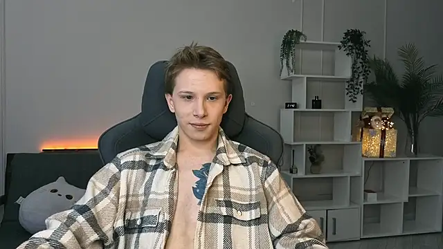 Snapshot of arlekincrop chatting on January 15, 2026, 4:43 pm arlekincrop online show from January 15, 2026, 4:43 pm