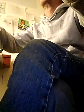 verylargecock online show from February 4, 2026, 6:47 pm