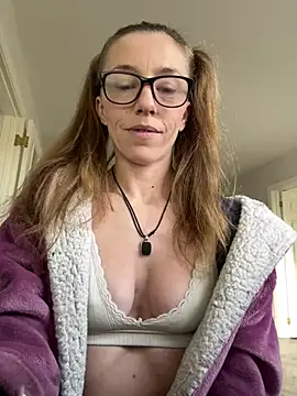 Heidi Harper online show from January 2, 2025, 10:37 am