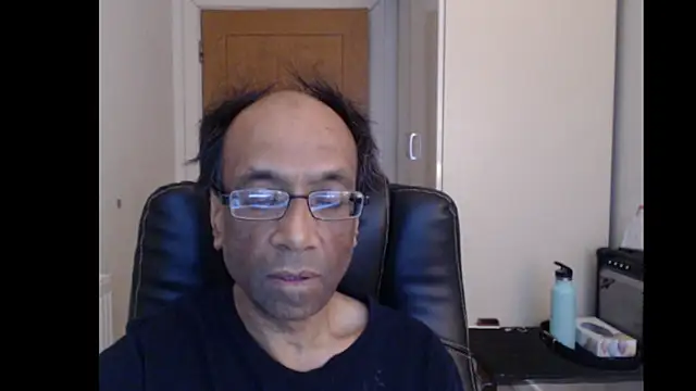 Snapshot of rauncher1 chatting on April 29, 2026, 10:41 am rauncher1 online show from April 29, 2026, 10:41 am
