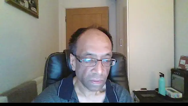 Snapshot of rauncher1 chatting on February 5, 2026, 8:43 am rauncher1 online show from February 5, 2026, 8:43 am