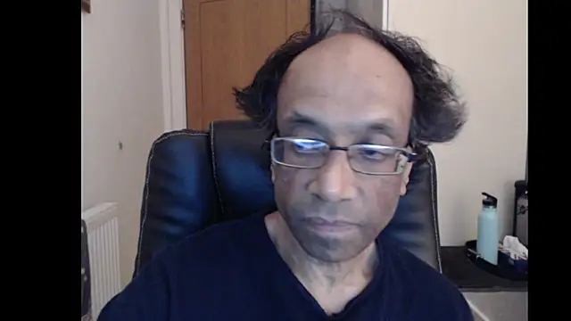 Snapshot of rauncher1 chatting on June 2, 2026, 8:03 am rauncher1 online show from June 2, 2026, 8:03 am