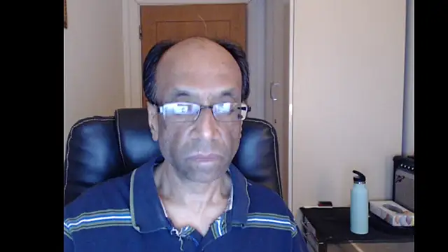Snapshot of rauncher1 chatting on April 26, 2026, 7:55 pm rauncher1 online show from April 26, 2026, 7:55 pm