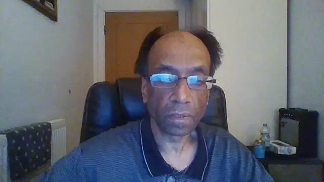 Snapshot of rauncher1 chatting on November 18, 2025, 9:23 am rauncher1 online show from November 18, 2025, 9:23 am