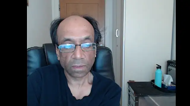 Snapshot of rauncher1 chatting on July 13, 2026, 11:09 am rauncher1 online show from July 13, 2026, 11:09 am