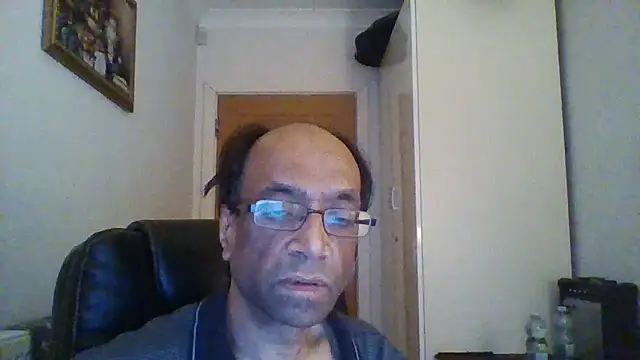 Snapshot of rauncher1 chatting on January 15, 2025, 9:35 am rauncher1 online show from January 15, 2025, 9:35 am